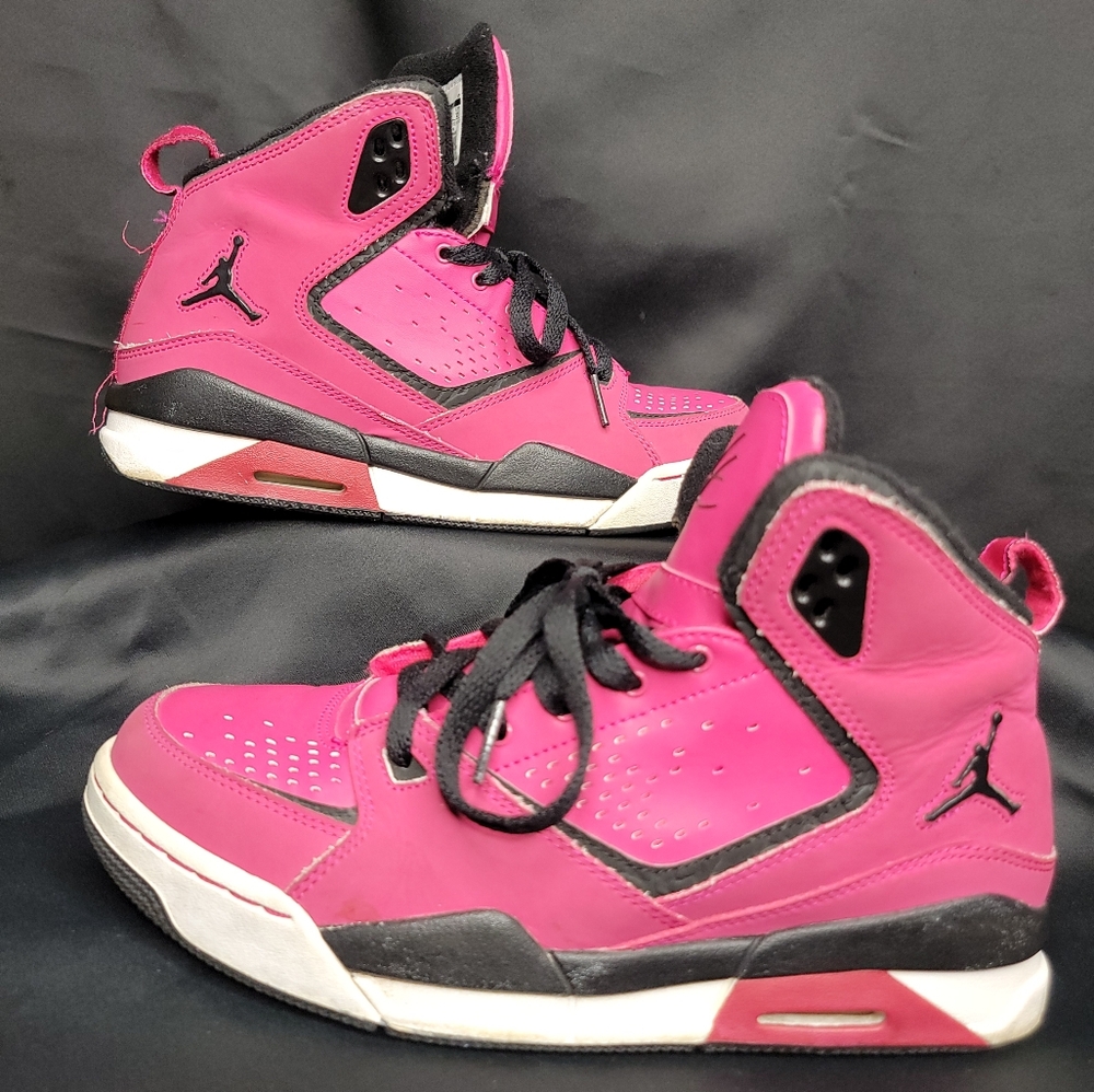 Air Jordan Flight 459856-609 Pink Girls 2011 Size 7Y